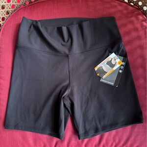 Avia Women's Black Bike Shorts-NWT
